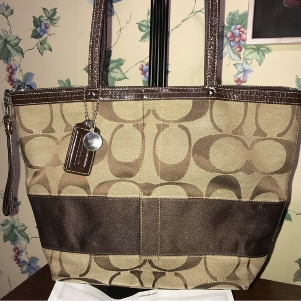 Coach Signature Brown Tote #F13548 w COA